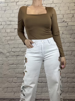 Body de licra escote cuadrado